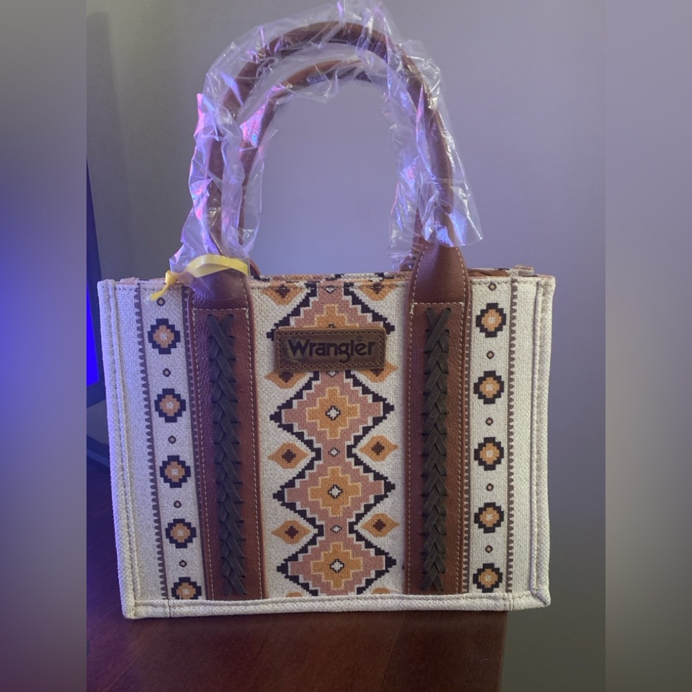 NWT: Wrangler Geometric Brown and Cream Tote